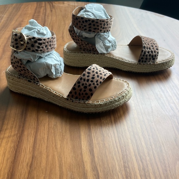 WIDE FIT Melody Print Platform. Leopard print. SIZE 42 - Picture 1 of 8